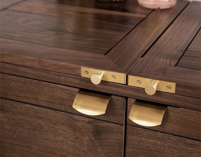 Como Bar Cabinet