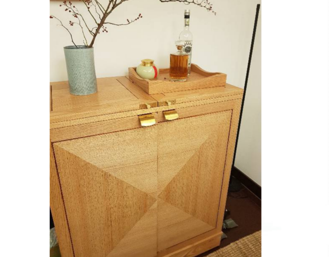 Como Bar Cabinet