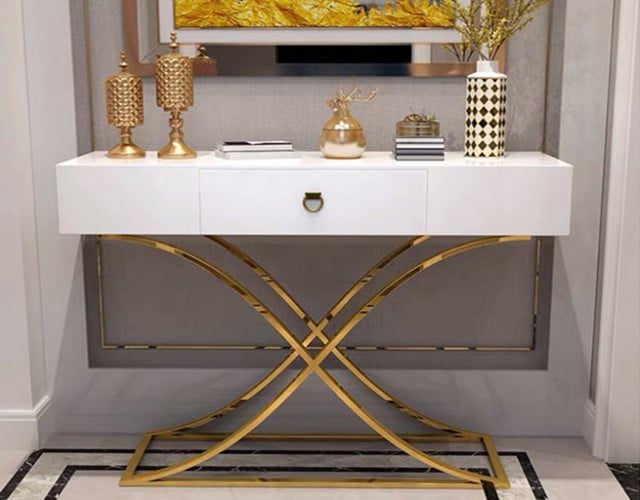 Daisy Console Table