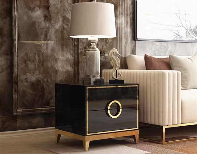 Kudo Bedside Table