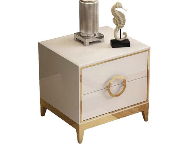 Kudo Bedside Table